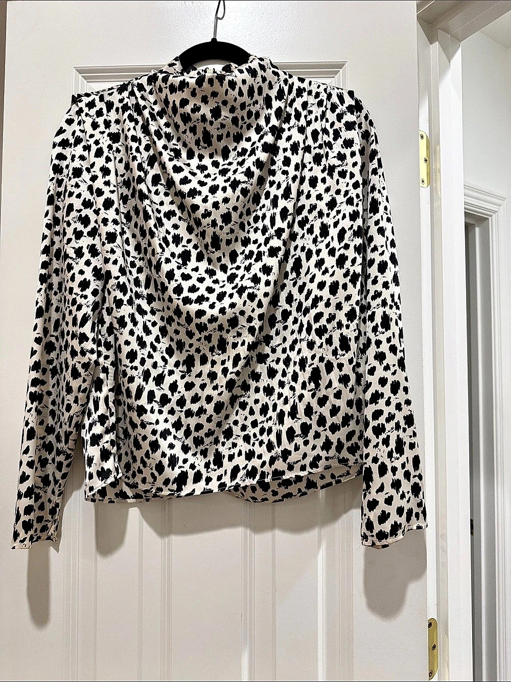 Zara Leopard Print Blouse in Black & White Size XS